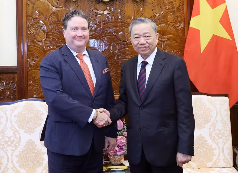 越南国家主席苏林会见美国驻越南大使马克·埃文斯·纳珀