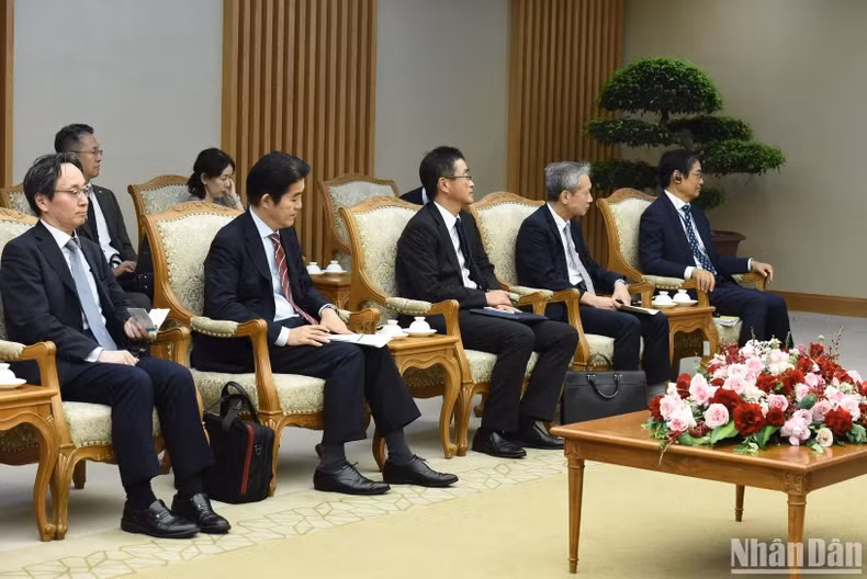 日方代表。