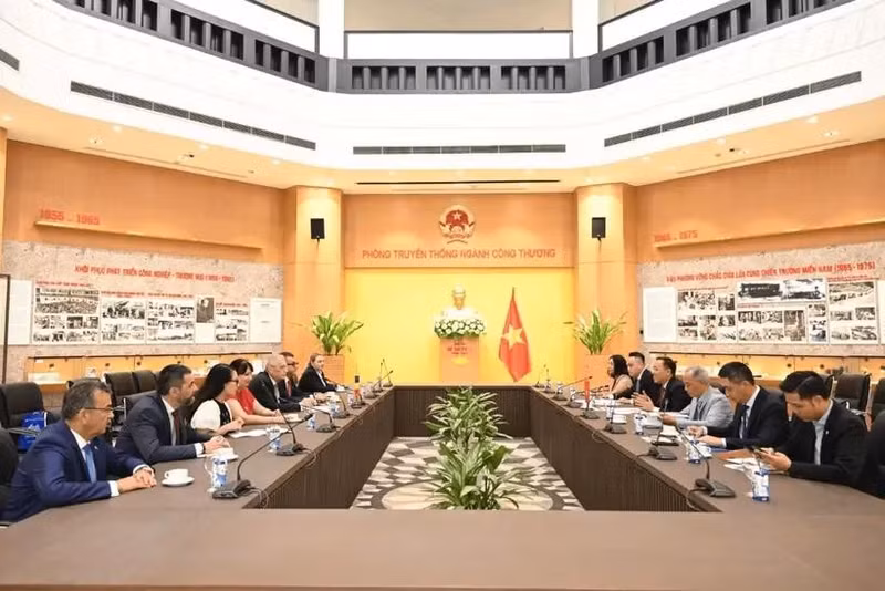 会见场景。