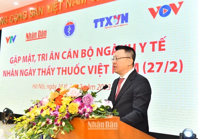 《人民报》社总编辑黎国明致辞。 《人民报》社总编辑黎国明致辞。