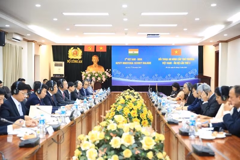第三次越南印度副部长级安全对话在河内举行。