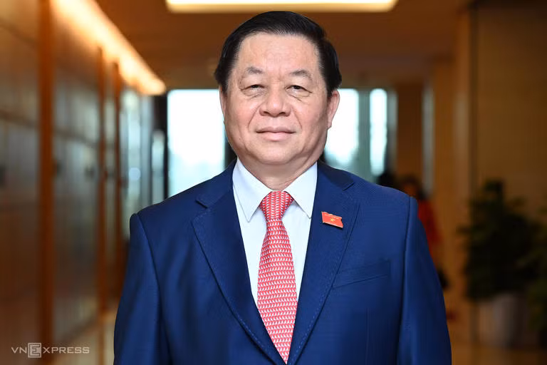阮重义同志。