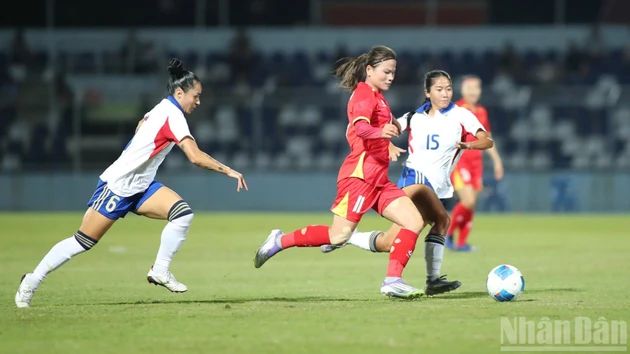 越南女足展现顽强拼搏的战斗精神【组图】