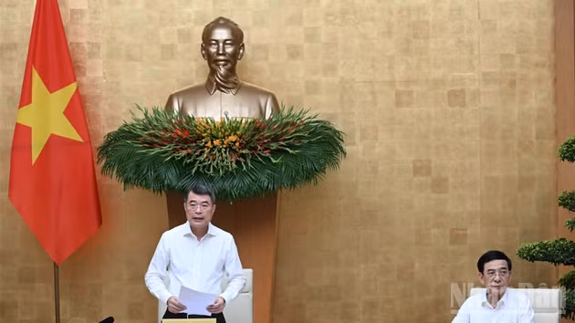政府总理黎明兴主持召开7月份政府例行会议。