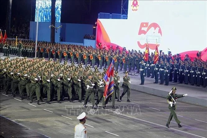 柬埔寨皇家军队方阵参加合练彩排。（图片来源：越通社）