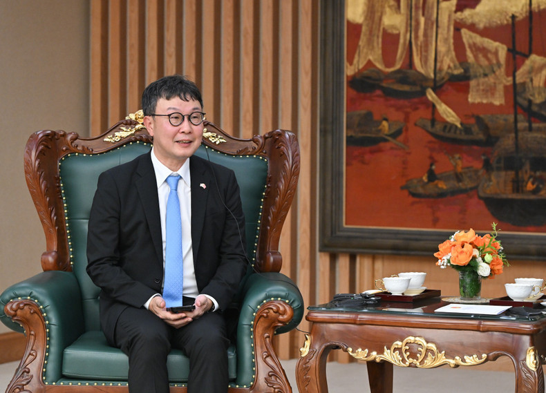 韩国Dunamu集团副总裁金亨年发表讲话。 韩国Dunamu集团副总裁金亨年发表讲话。