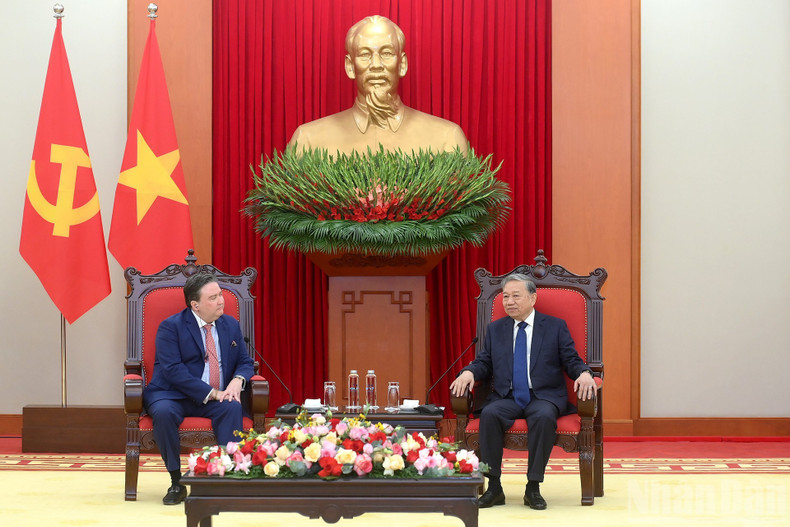 Tổng Bí thư Tô Lâm tiếp Đại sứ Hoa Kỳ tại Việt Nam Marc Knapper.