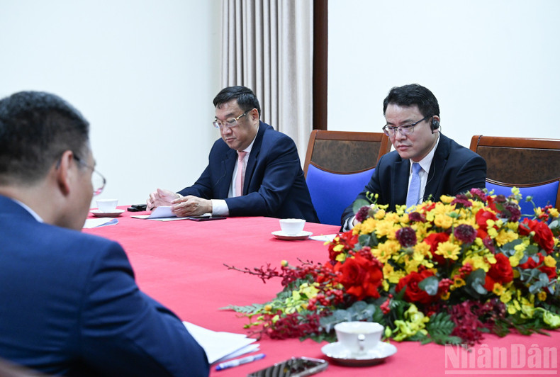 越南各部门、部位、行业领导代表。