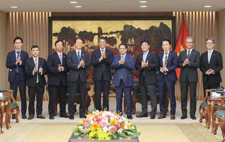 双方代表合影。