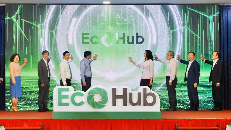 越南首个“绿色”B2B电子商务交易平台——EcoHub启动仪式。