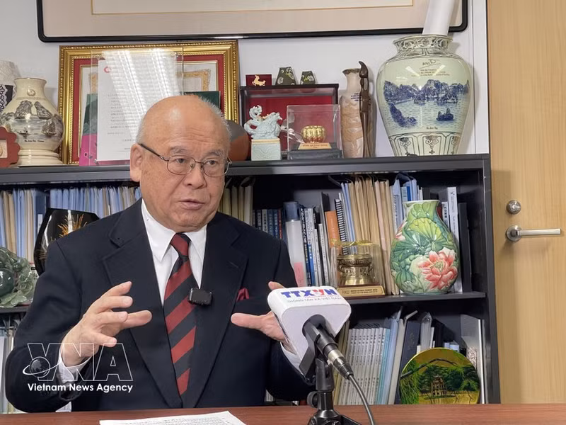 日越友好议员联盟特别顾问、日本自民党前干事长武部勤。（图片来源：越通社）