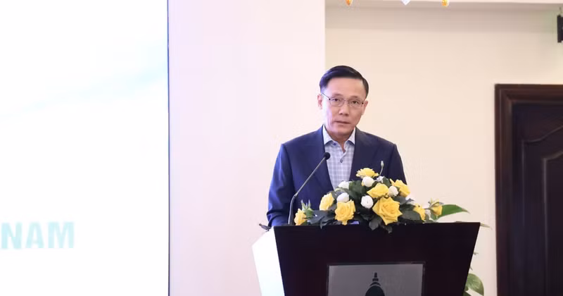 胡志明市贸易投资促进中心副主任黎英黄在会上发表讲话。（图片来源：越通社）