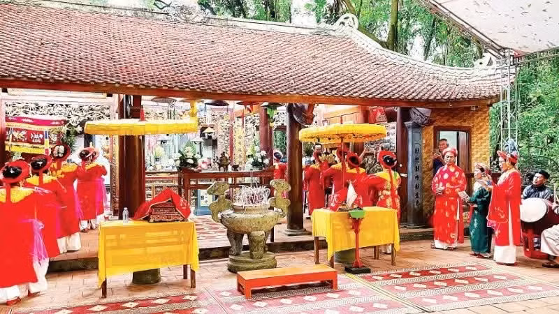 暖花公主寺庙的传统仪式。