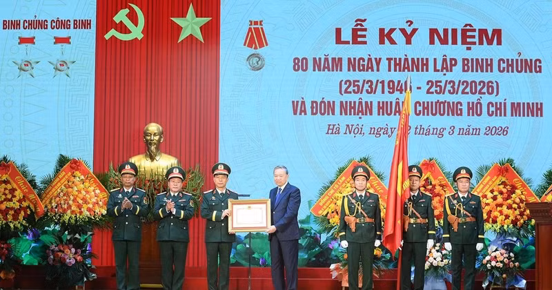 苏林总书记出席越南工兵兵种成立成立80周年纪念仪式【组图】