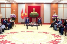 苏林总书记会见前来辞行拜会的美国驻越南大使。（登科 摄）