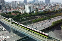 附图。