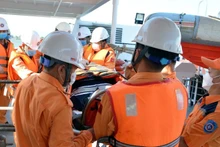 成功营救并将一名患病外国船员送上岸救治。