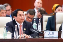 越南政府总理范明正向上海合作组织提出三项建议。