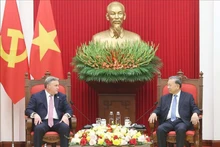 越共中央总书记苏林会见墨菲石油公司领导。