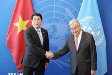 越南国家主席梁强会见联合国秘书长安东尼奥·古特雷斯。（图片来源：越通社）