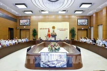 越南国会常委会第49次会议场景。（图片来源：越通社）