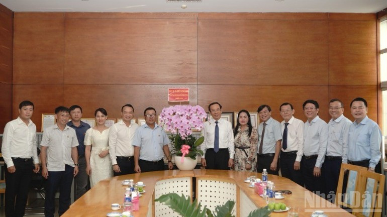 与会代表合影。 nen4.jpg