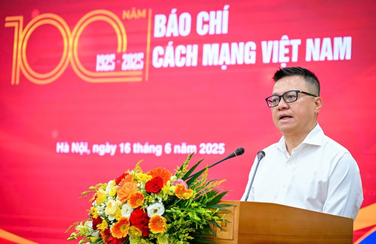 《人民报》社总编辑黎国明发表讲话。(成达 摄) g2.jpg