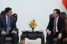 越南政府副总理胡国勇会见韩国GS集团副董事长兼总经理许榕秀。（图片来源：政府门户网）
