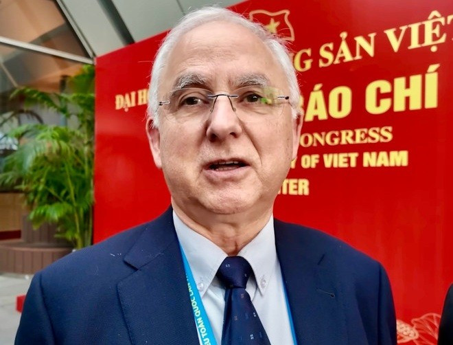 《前进报》（Avante）总编辑曼努埃尔·罗德里格斯。