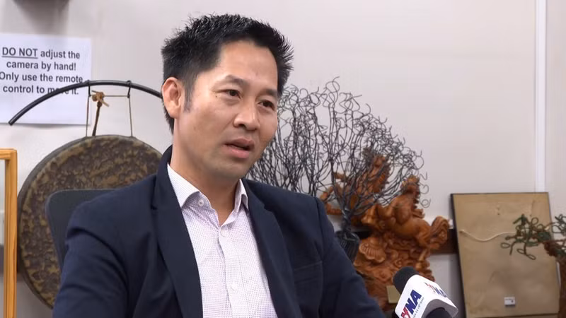 南非比勒陀利亚大学讲师杨英俊教授。