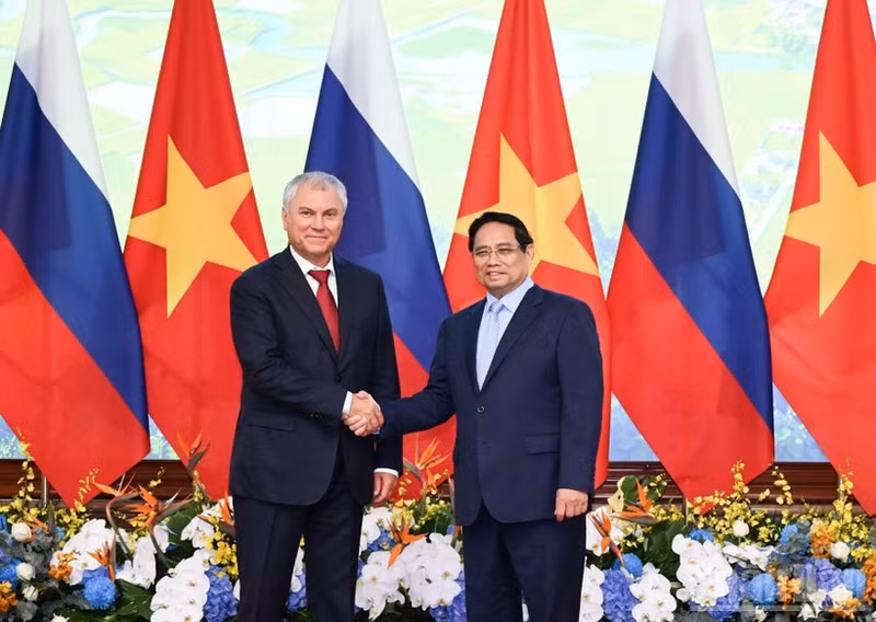 越南政府总理范明正会见俄罗斯国家杜马主席沃洛金。