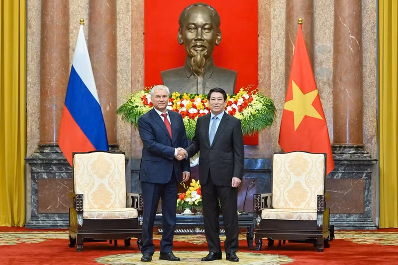 越南国家主席梁强会见俄罗斯国家杜马主席维亚切斯拉夫·沃洛金。
