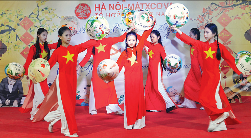 旅俄越南人社群的一项常规文化活动。