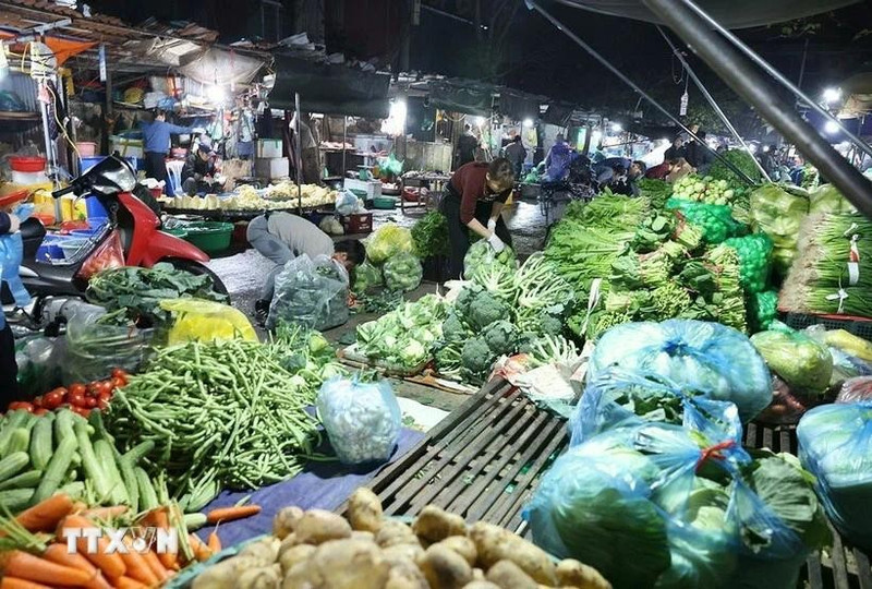 从正月初四起，市场开始恢复正常，初五当天更为明显。