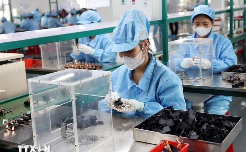 出口的电子元器件生产链。