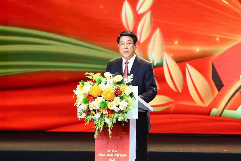 国家主席梁强发言。