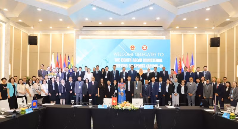 与会代表合影。