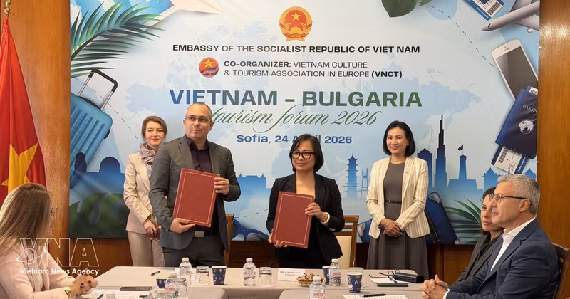 欧洲越南文化与旅游协会与保加利亚休闲度假旅游协会签署谅解备忘录。