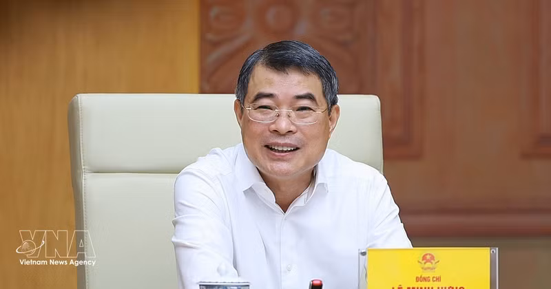 越南政府总理黎明兴发表讲话。
