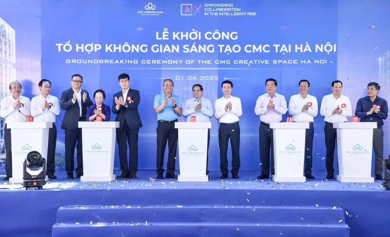 越南政府总理范明正出席CMC 创意空间综合体项目动工兴建仪式。