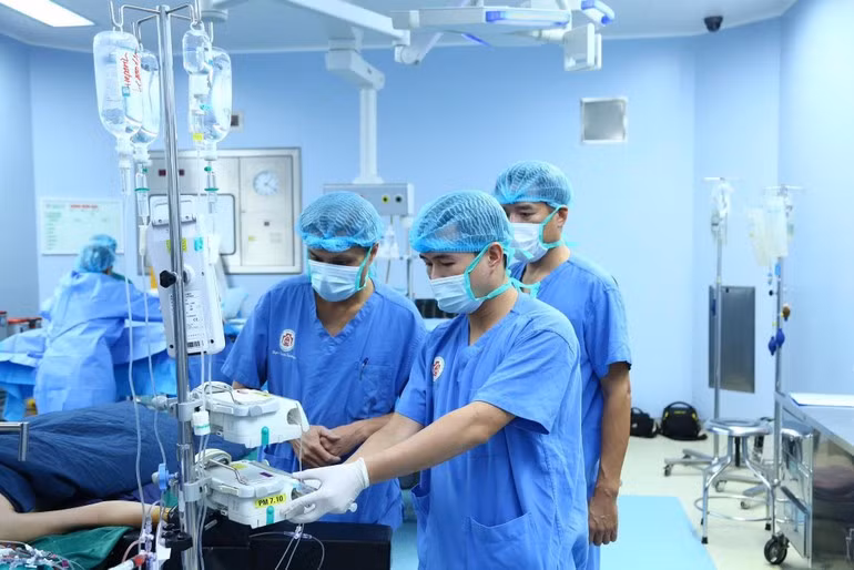 108中央军队医院在两周内就成功挽救29条生命。