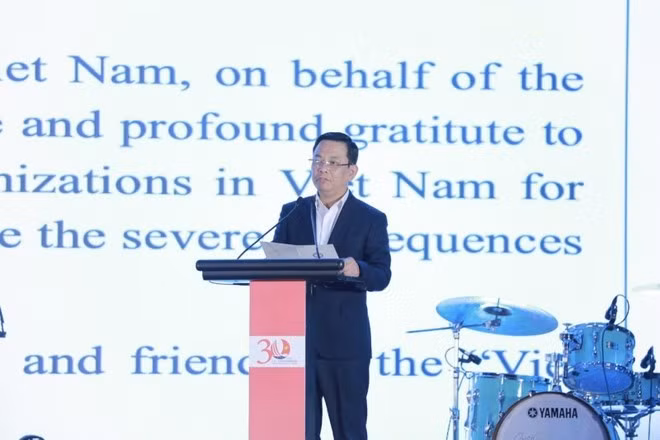 越南友好组织联合会副主席童辉刚。