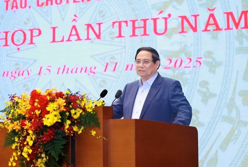 范明正总理主持会议。