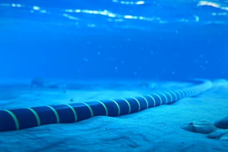 越南目前拥有6条海底光缆，包括AAG、IA、AAE1、APG、ADC和SJC2。