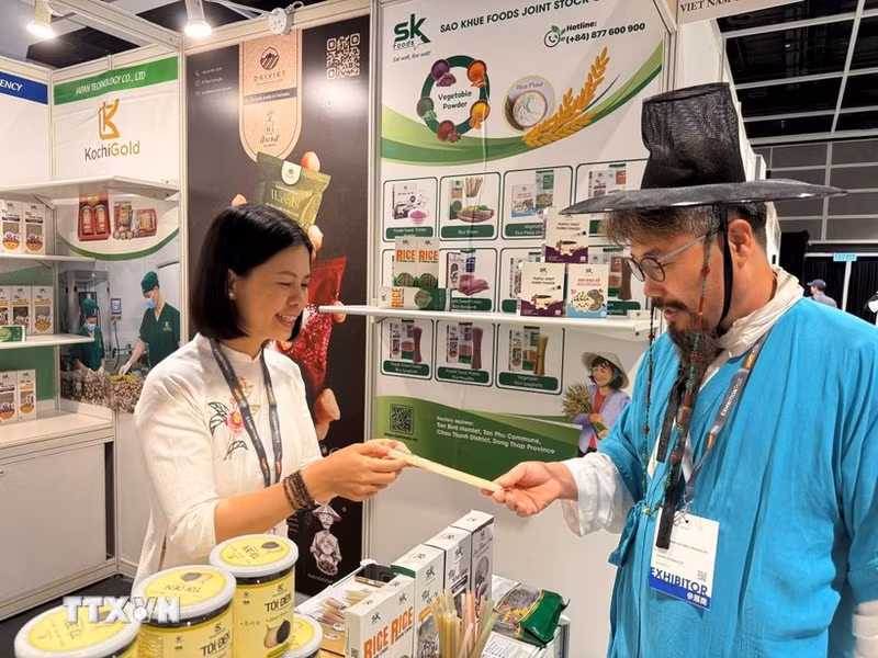 越南产品在第35届香港（中国）美食博览会上受到关注。