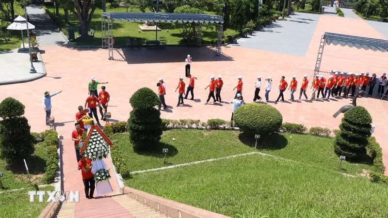 国家级遗迹广治古城每天吸引成千上万省内外游客前来参观、敬香，缅怀各位英雄烈士。