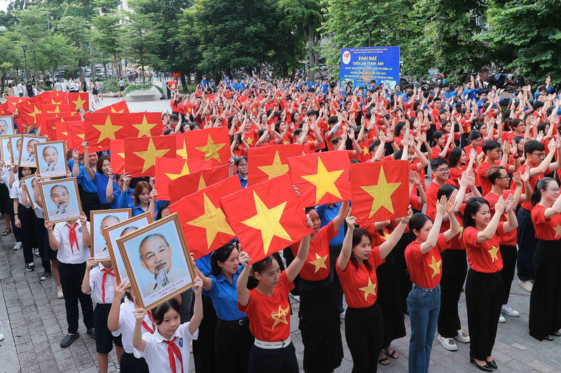 “我爱我的祖国”旅程吸引团员、会员、青年和各阶层人民积极参与。