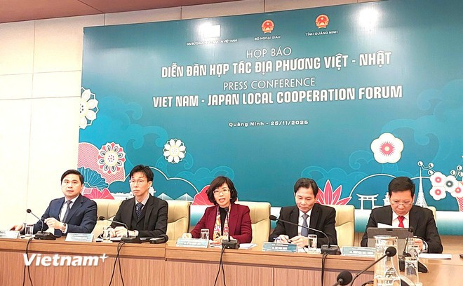 新闻发布会场景。（图片来源：越通社）