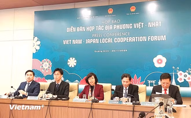 新闻发布会场景。（图片来源：越通社）