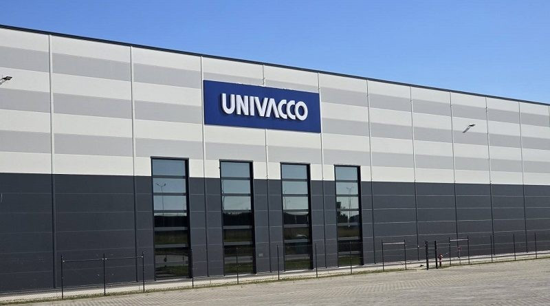 成立于1990年的UNIVACCO专注于真空镀金属薄膜及表面涂层技术。